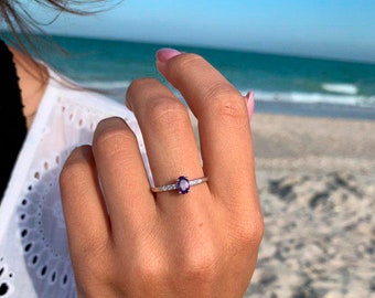 Amethyst ring silver, Oval cut ring, Promise ring silver, Women promise ring, Engagement ring, Purple stone ring, February birthstone