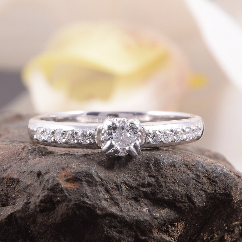 Set of 2 silver rings Cz silver rings Bridal rings set Silver promise rings Silver wedding rings Wedding rings set Women rings set