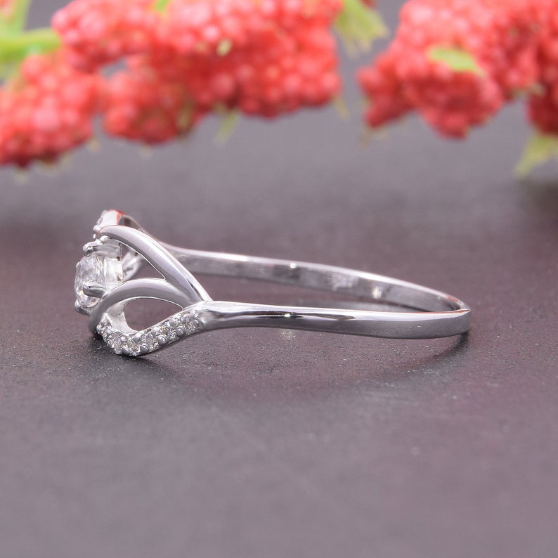 Gold ring for her Elegant ring Women ring gold Multistone ring Tiny ring gold White gold ring Twist ring,Cz ring gold,White stone ring