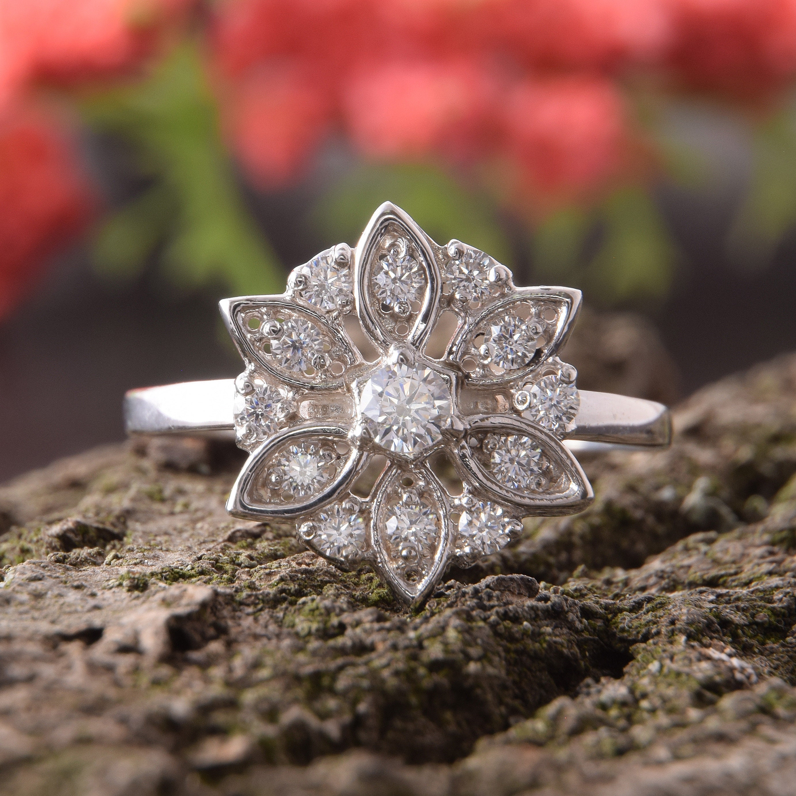 1 Piece Retro Vintage Exaggerated Bohemia Round Hollow Flower Pearls Party Women Lady Open Adjustable Huge Ring 2 Color To Choose 64acd275a5abf79398acf410