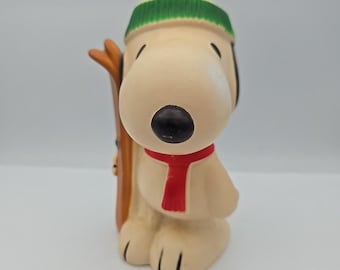 Esquí Snoopy Banco Esquís Plástico Duro Gorro Bufanda Años 60 Peanuts Charles Schulz