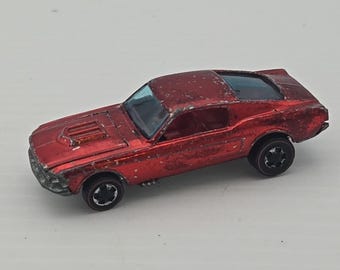 Vintage 1967 Hotwheels Redline Custom Mustang Red Original met rood interieur
