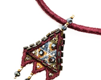 Dreieckiger Halsreif | Bestickte Halskette | Dreieckige Halskette | Halsreif | Halskette