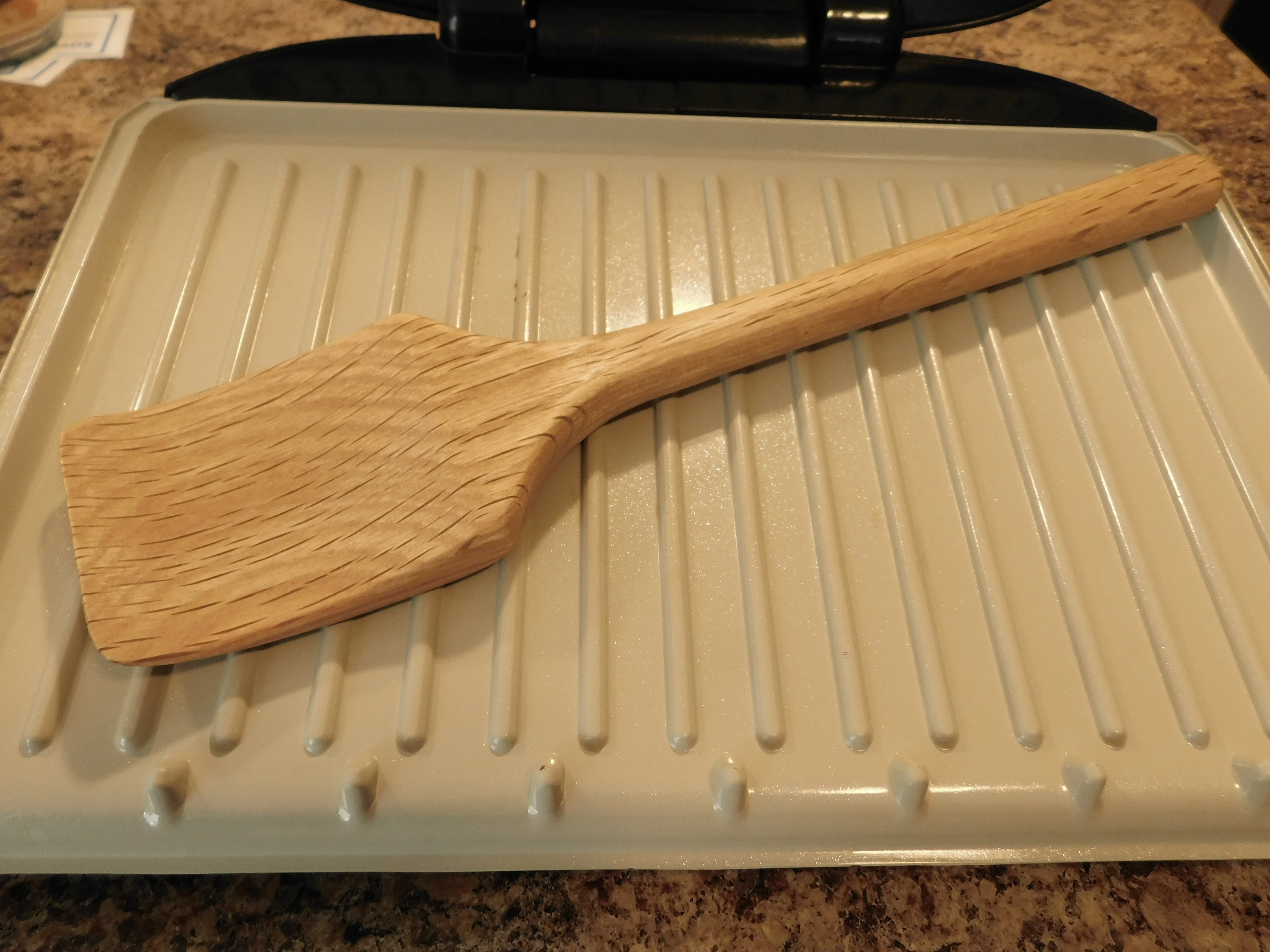 HAND CARVED SWEET GUM COOKING SPATULA – Ellei Home