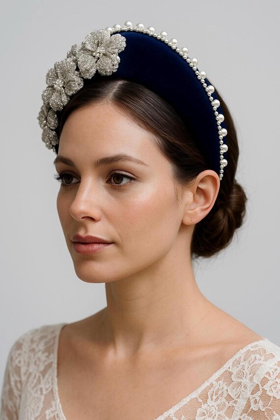 Blue Halo Headband With White and Silver Flower Appliqué  display picture 1