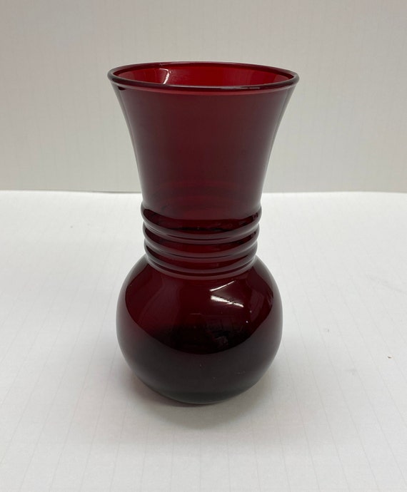 Ventage Ruby Red bud vase