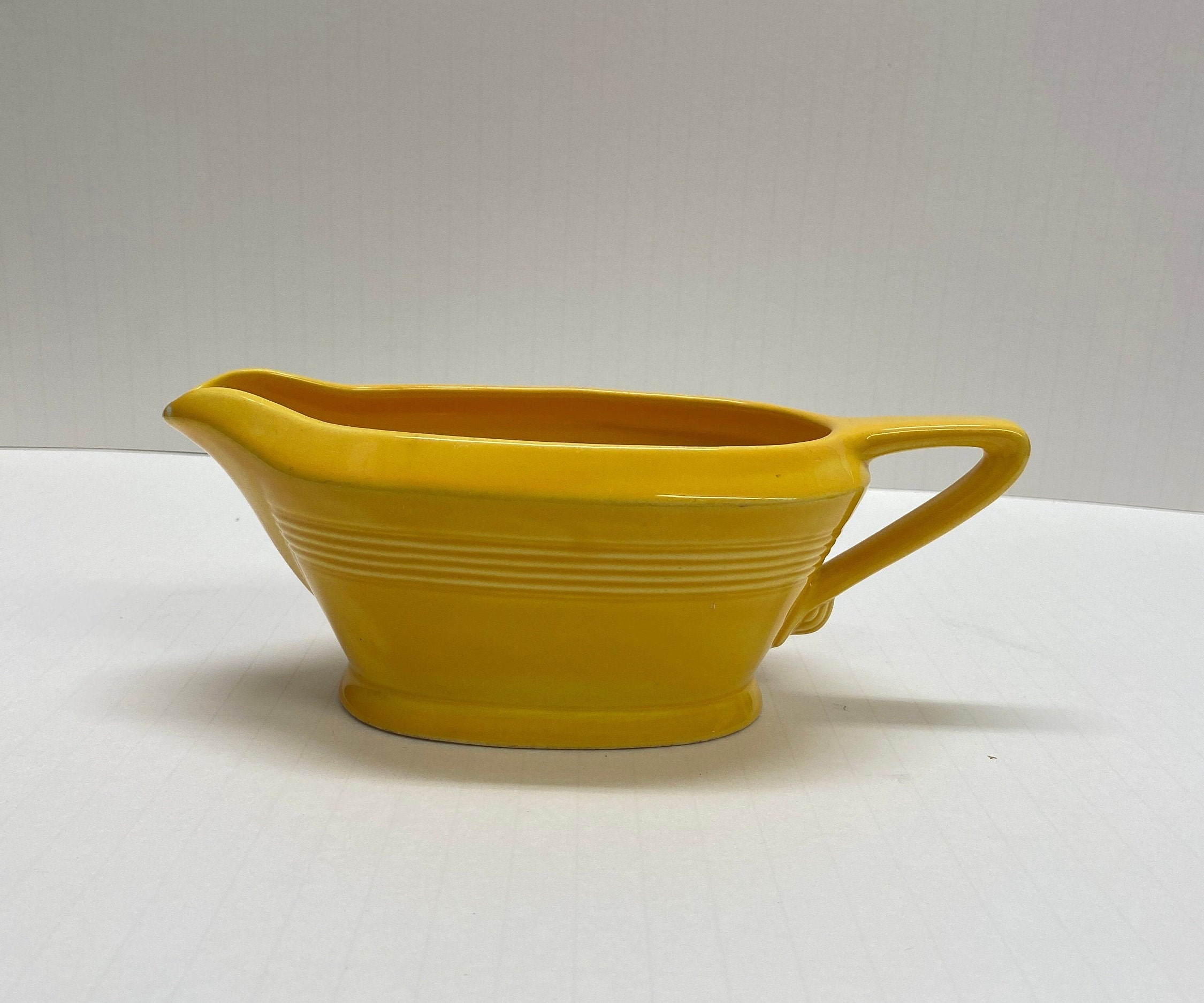 Fiestaware, Harlequin pattern gravyboat