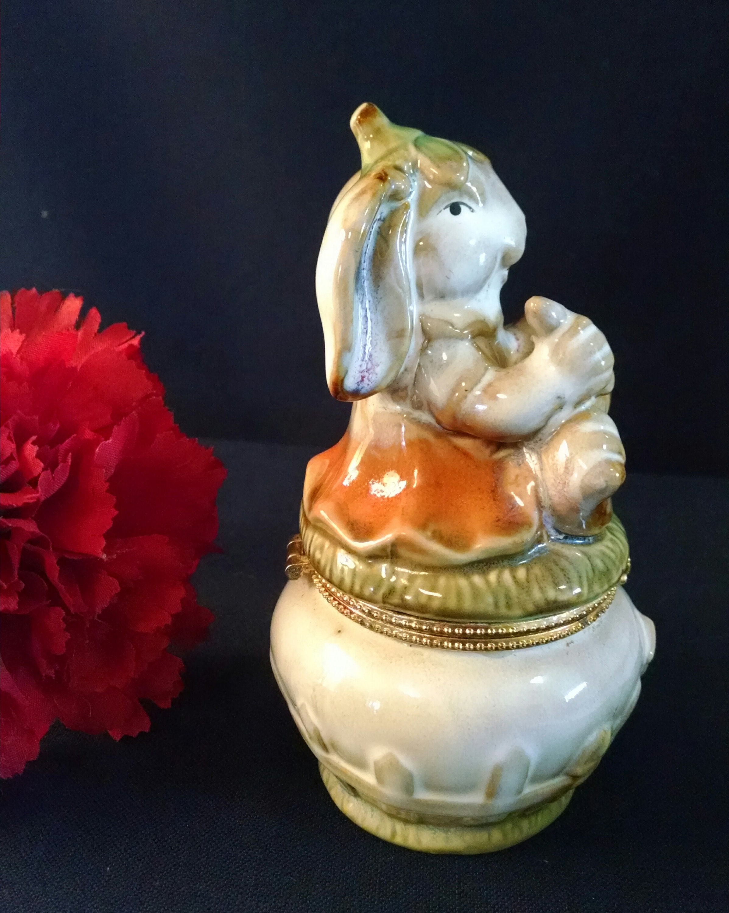 Easter Bunny trinket box, hinged