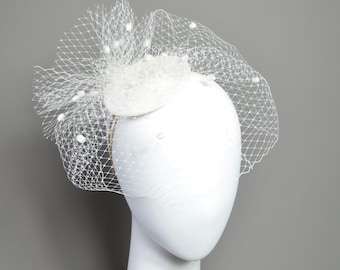 Hochzeit Kopfschmuck cremeweiss mit Schleier, Braut fascinator