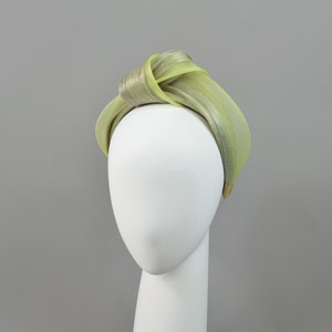 Knot turban headband pistachio green, one size image 3