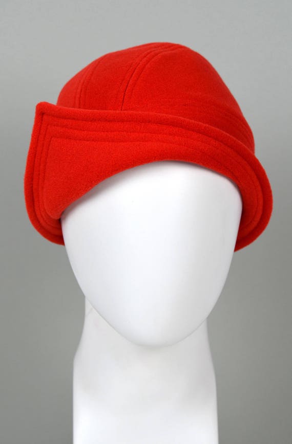 hat that covers ears is called