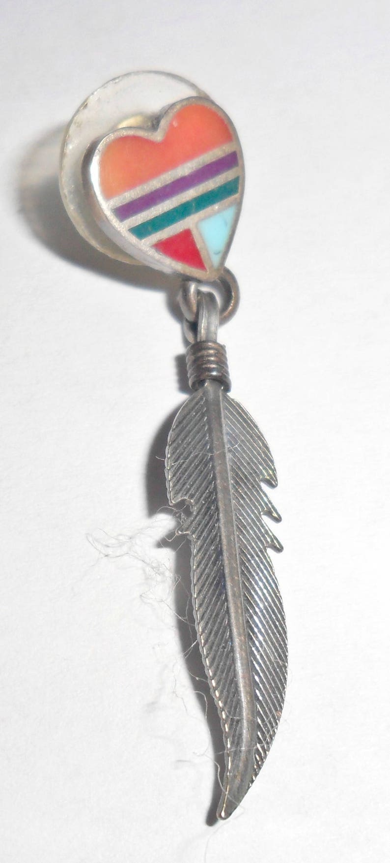 Pretty petite vintage Southwestern style sterling silver feather and colorful inlay heart single pierced earring stamped QT