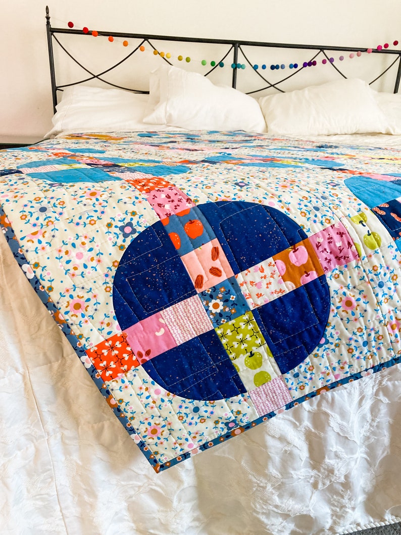 Bubbly Picnic Quilt Camper Van Bunk Quilt Kids Bedroom Camping Beach Throw Quilt Lap or Small Bed Size Handmade Modern Patchwork image 2