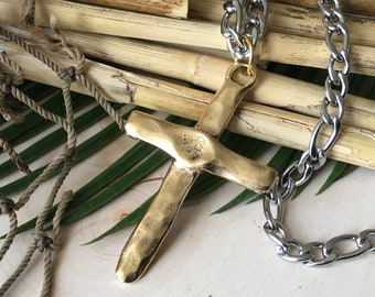 Hammered Antique Gold Cross Pendant: Stainless Steel Figaro Necklace