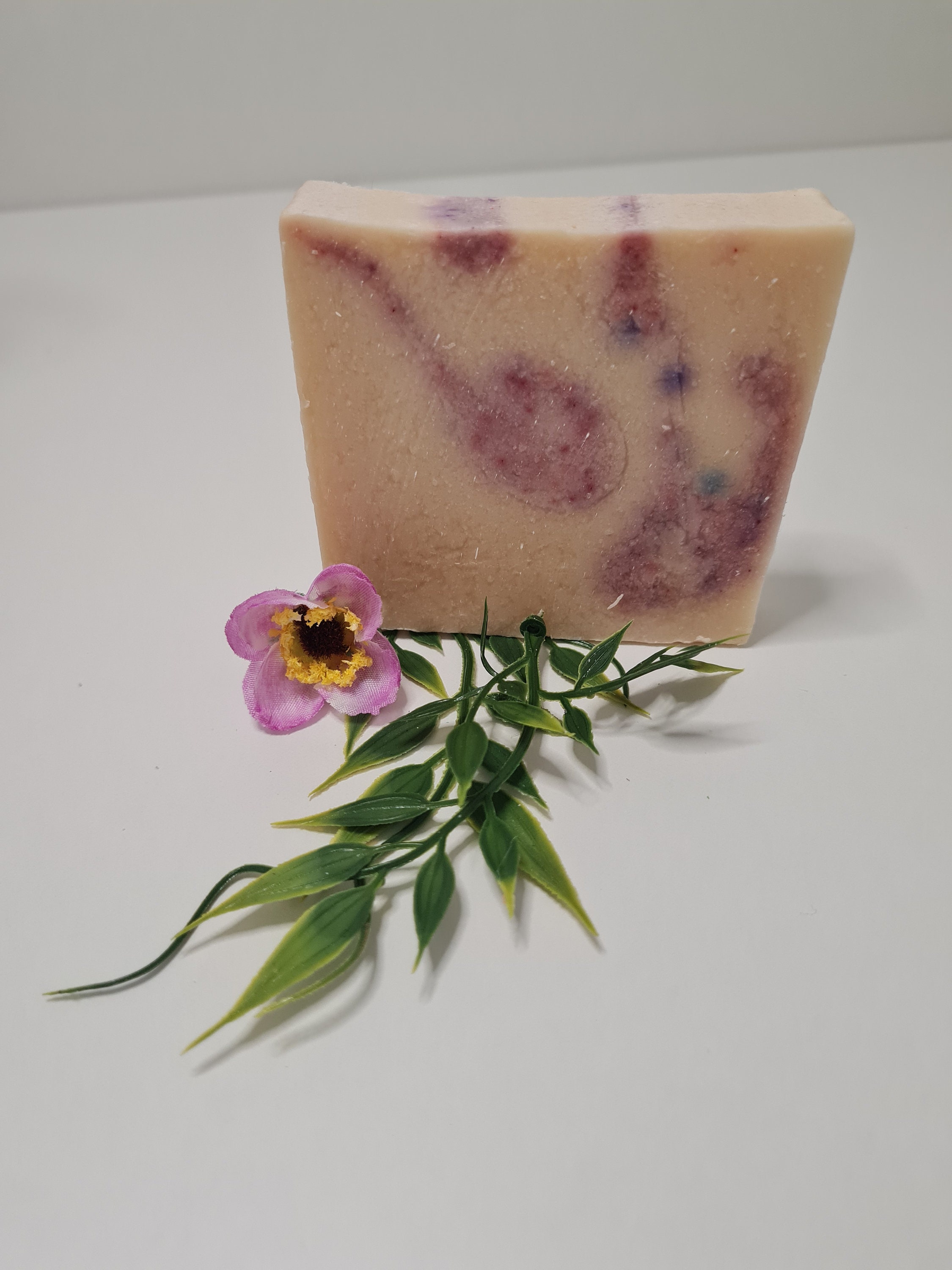 Ziegenmilch- Lavendel Seife, mit Kakaobutter und Olivenöl ...