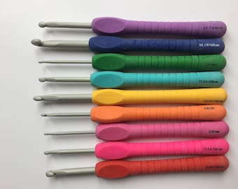 Crochet Hook - Soft Grip Crochet Hook - 14cm Craft Hook - Craft Tool - Various Sizes - Priced per One Hook