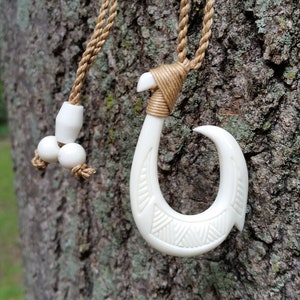 Fish Hook Necklace, Hawaiian Fish Hook Necklace, Maori Man Necklace, Single Barb Hook Necklace, Surfer Necklace, New Zealand Tribal Necklace