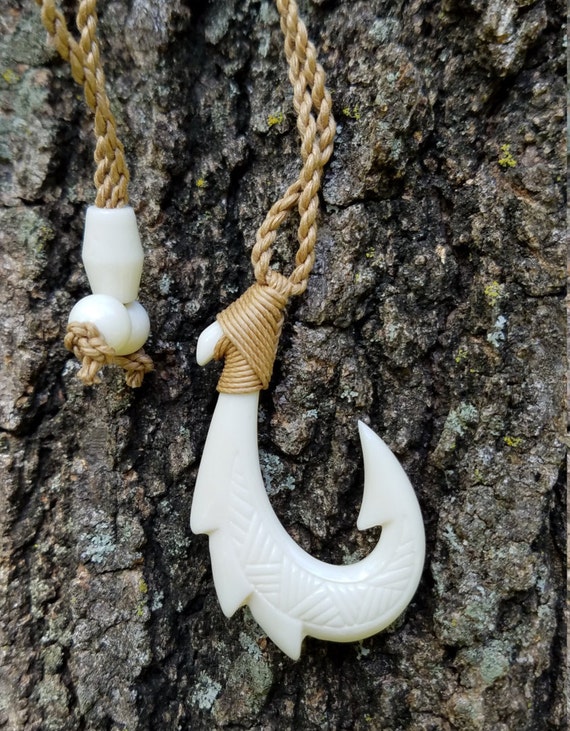 White Hawaiian Fish Hook Necklace, New Zealand Hawaiian Maori Polynesian  Surfer Fish Hook Necklace -  Australia