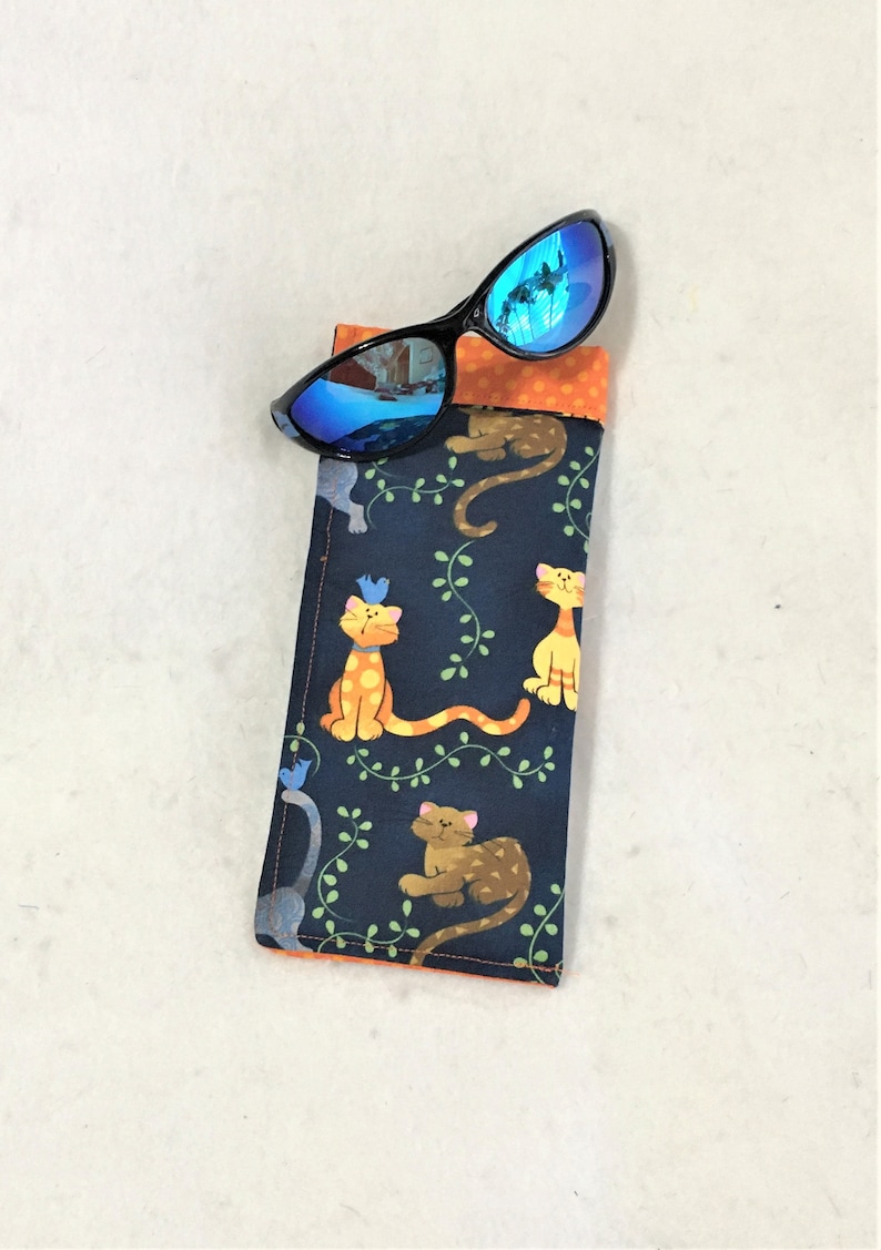Snappy Padded Pouch Travel Hip Pouch Snappy Eye Glasses Pouch Long Pouch Padded Eye Glasses Case Zipper Waist Pouch