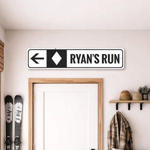 Diamond Ski Run Sign, Personalized Ski Arrow Mountain Lodge Sign, Custom Cabin Decor, Metal Expert Skiing Sign, Ski Rooms - Quality Aluminum