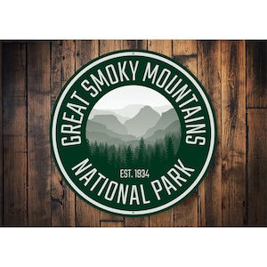 Great Smoky Mountains, Smoky Mountains, Gatlinburg Mountain Sign, Mountain Climbers, Travel Decorations, Traveling Decoration  - Metal Sign
