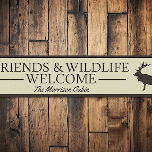 Friends & Wildlife Welcome Sign, Personalized Family Last Name Cabin Gift, Custom Metal Lake House Decor - Quality Aluminum Sign Decoration