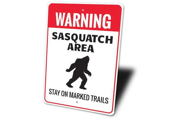 WARNING BIGFOOT AREA STAY ON MARKED TRAILS METAL SIGN MAN CAVE GARAGE COOL ITEM