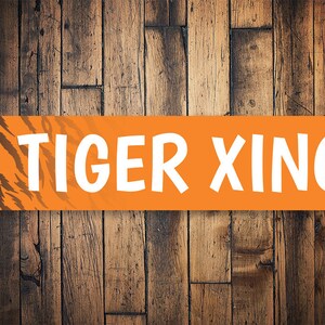 Tiger Crossing Sign, Tiger Sign, Tiger Decor, Zoo Signs, Zoo Animals, Wall Zoo Decor, Zoo Metal Sign, Zoo Animal Decor - Quality Aluminum