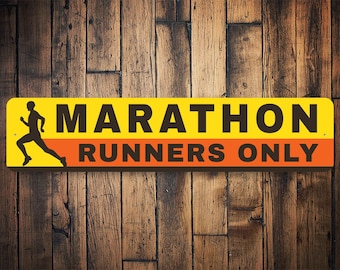 Signo de corredor de maratón, regalo de maratón personalizado, regalo de maratón, signo para corredores, carrera de larga distancia, regalo de corredor, nombre de maratón, maratones