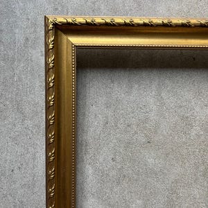 Vintage Gold Picture Frame, Ornate Leaf Design, Empty Wall Art Frame