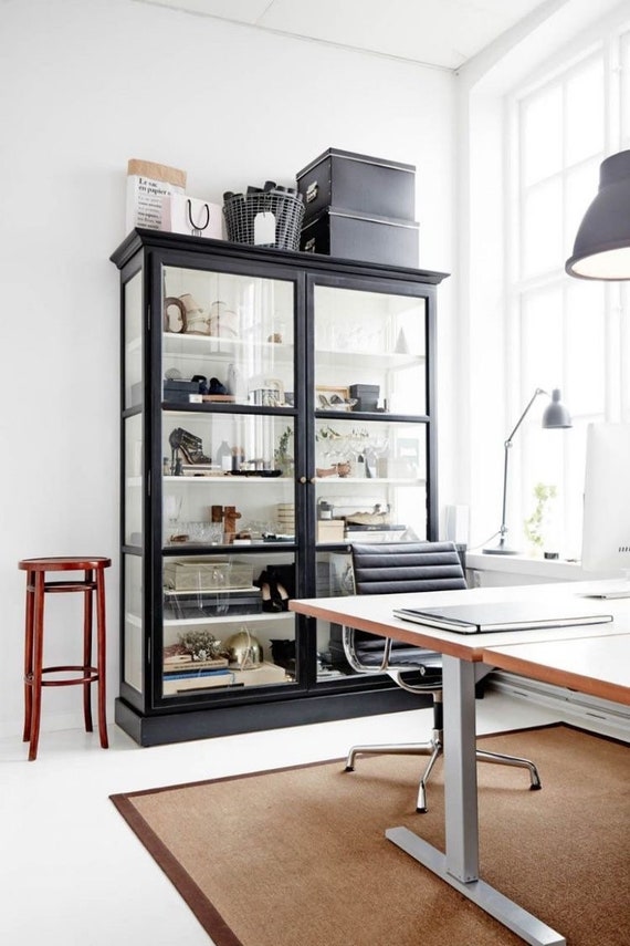 Japanese style display cabinet with birds - Bookcases, desks, Vitrines