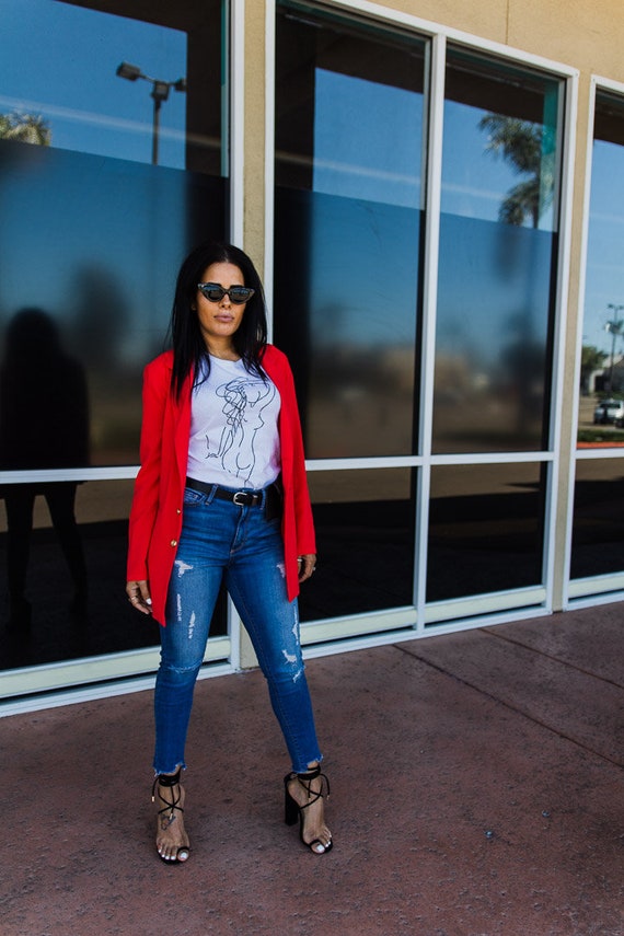 She masturbates watching porn pharoh