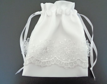 White Drawstring Bag, Lace Drawstring Bag, Money Dance Bag, Bride Purse, Bride Dance Bag, Bridesmaid Gift, Flower Girl Bag,