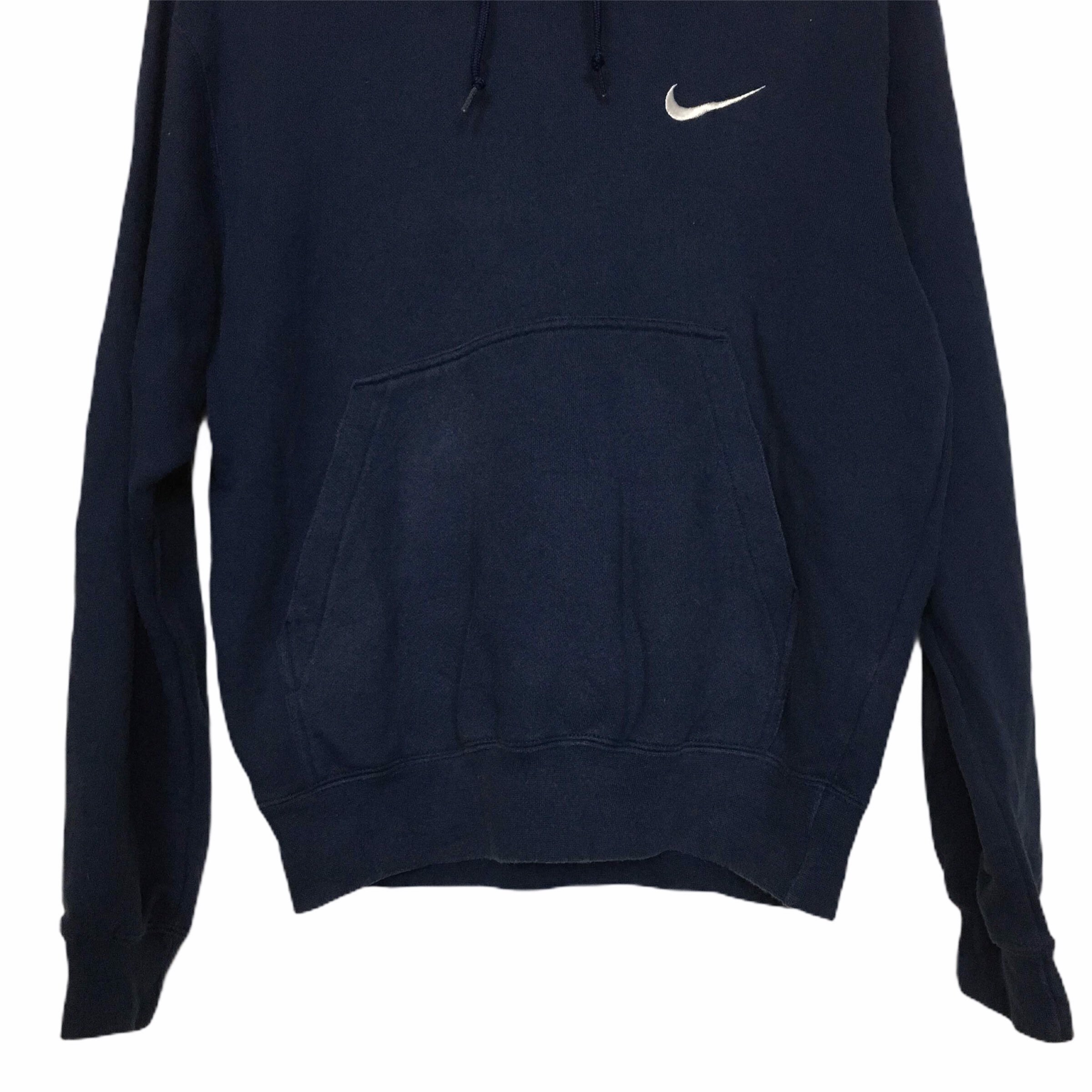 sudadera nike gris con capucha