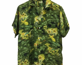 Vtg Bestmaid Tahiti Hawaiian Rayon Shirt