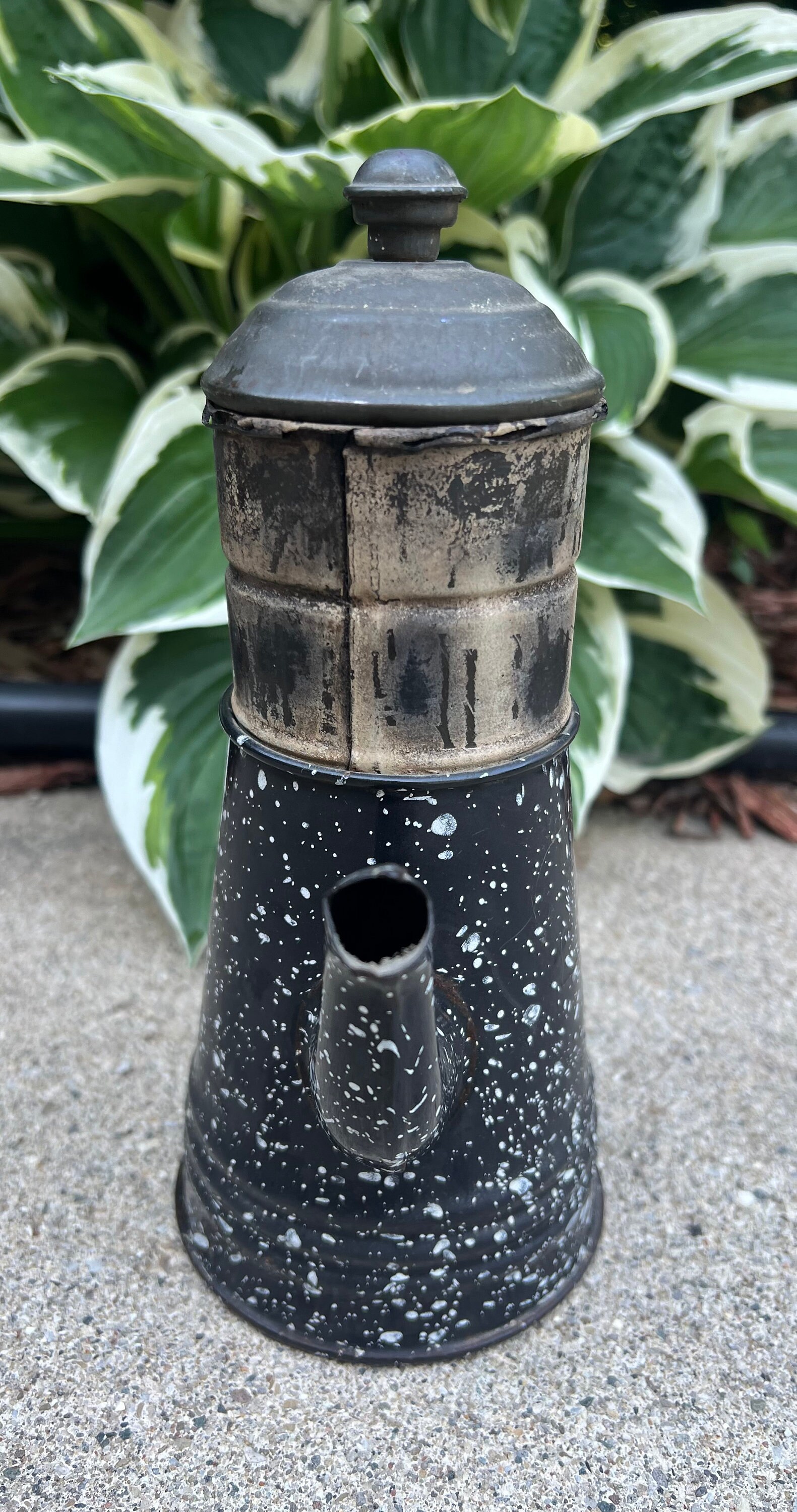 Ancienne Cafetière En Granit émaillé Noir Et Blanc – Style Cowboy / Camping – Portative