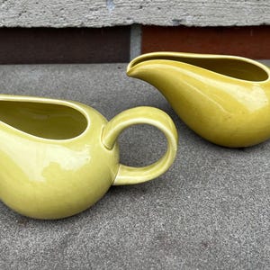 Pair Of Vintage MCM Mid-Century Modern Russel Wright American Modern Chartreuse  Creamers L1124C25