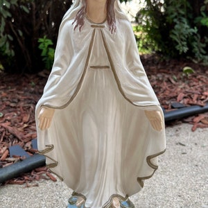 Vintage Tuscany Studio Inc No. 922 Ceramic Virgin Mary  15 1/2” Religious Statue 1974 L00922C30