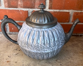 Antique Victorian 1890&#39;s Pewter & Gray Enamelware Graniteware 8 Cup Ribbed Teapot L0125C75