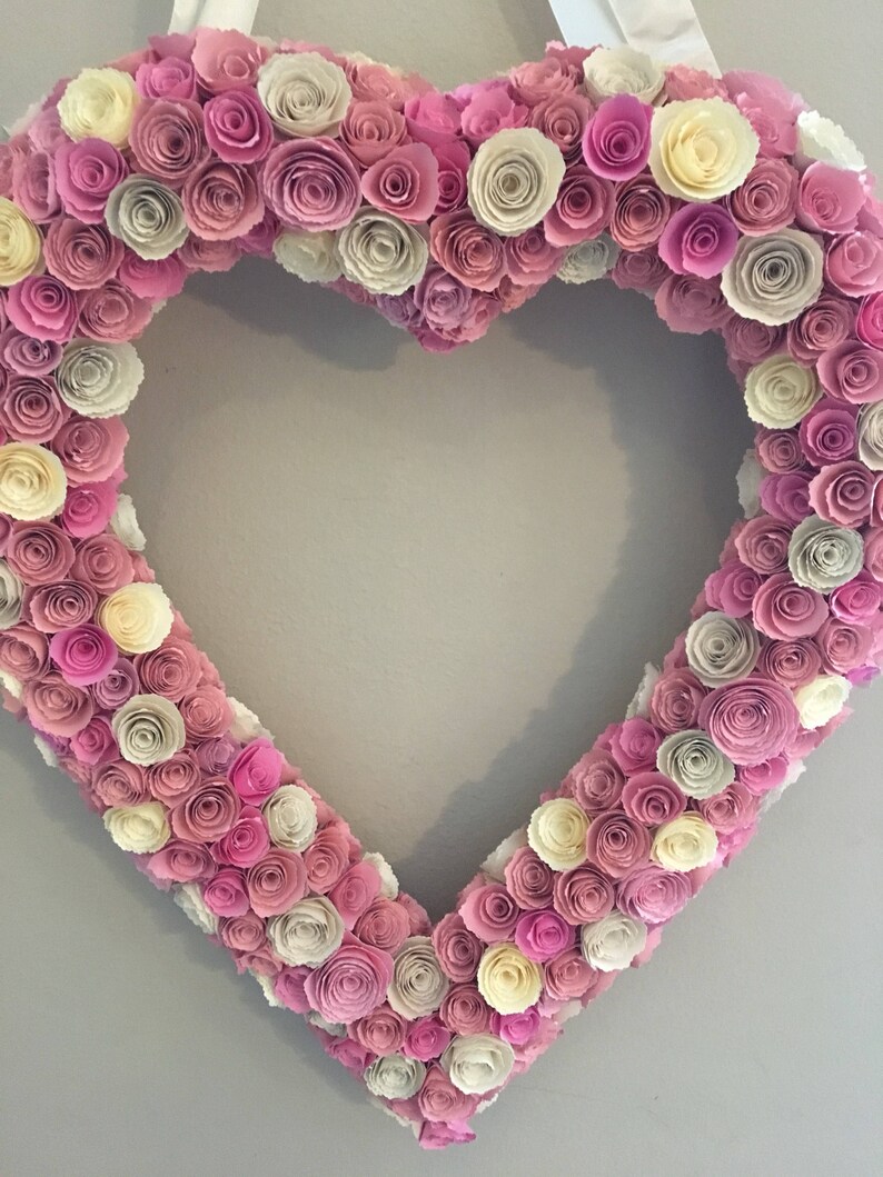 Paper heart wreath/large paper heart/pink paper flowers/cream paper flowers/butter cream paper flowers/paper heart decor/large paper flowers image 8