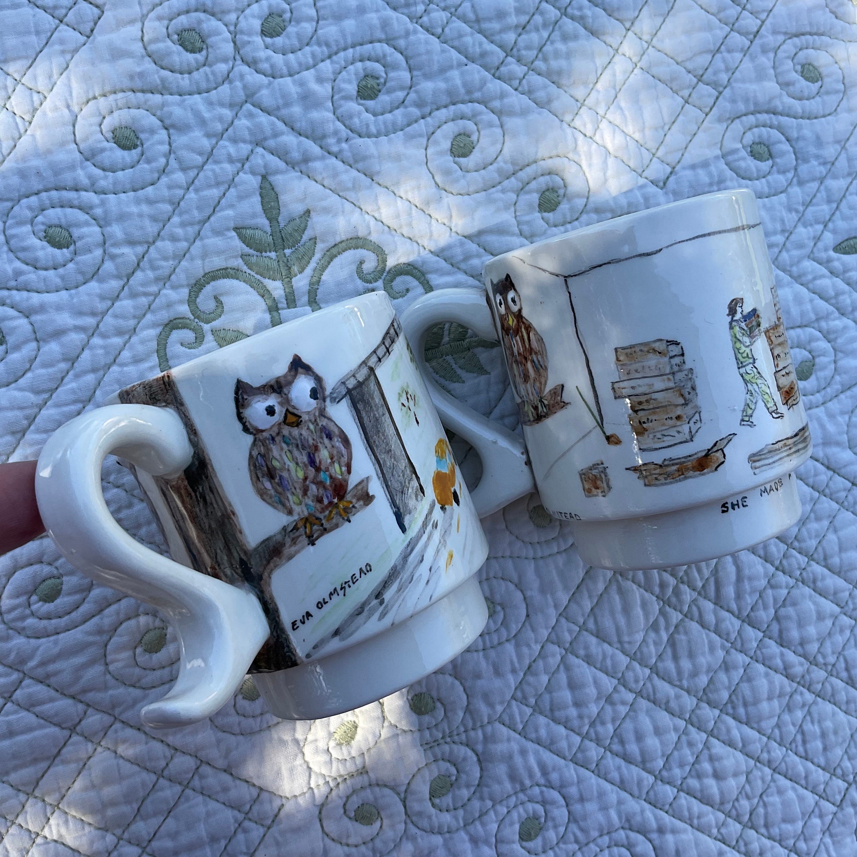 Pair of 2 vintage hand decorated owl mugs ceramic coffee cups painted scenes fancy handle new home b