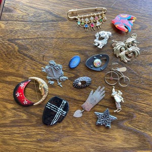 Vintage brooches 14 pc lot quirky fun jewelry everyday eccentric dress up play face pins silly brooch granny core moons bicycle enamel birth