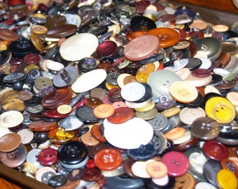 Ugly buttons, 250 pc lot, brown grey black burnt orange beige green mixed buttons sewing supply destash crafts jewellery making bowl filler