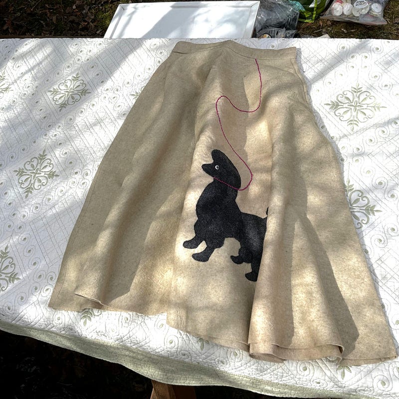 50's/60's Pink Felt Poodle Skirt main image 0