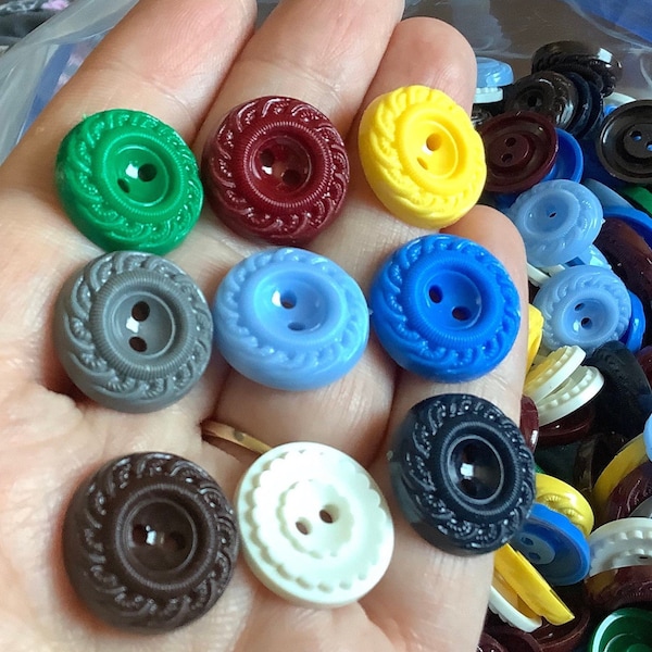 Vintage sewing buttons with a twist style, 19mm mixed colour blend, choose a lot of 200 500 1000 bulk bag button Art all same 70s 80s