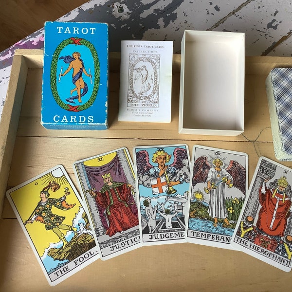 The rider tarot cards 1971 rare blue box with white booklet, complete deck vintage used, rider and company London