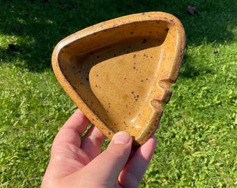 Handmade ceramic ashtray vintage studio pottery made Canada triangular brown rough stoneware mod mcm amoeba home decor library den desk gift