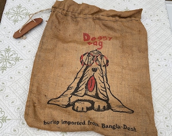 Vintage jutezak doggy bag bedrukt met schattige grappige hangende basset hound droevig gezicht trekkoord naar het park strand auto reizen chow food