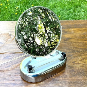 Makeup mirror vanity shaving lighted vintage 50s 60s chrome swivel tilting magnifying fluorescent bulb tested works film prop long press on
