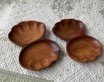Lot de 2 bols en bois tiki sculptés vintage Woolworths snack plat noix candy bar rétro des années 50 70 années déco kitsch cuisine dosette bio